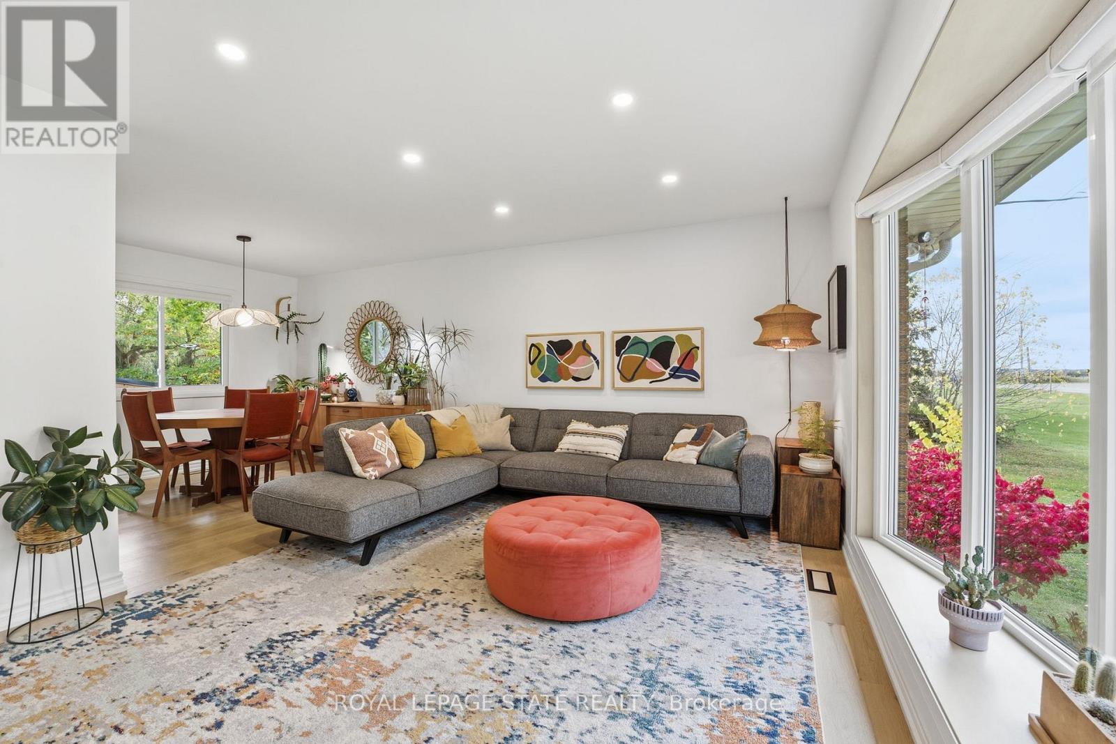 348 Sydenham Road, Hamilton, Ontario  L9H 5E2 - Photo 13 - X12484724