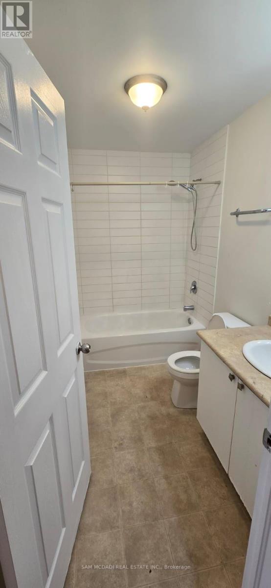 40 Tasker Street, St. Catharines, Ontario  L2R 3Z8 - Photo 7 - X12484730