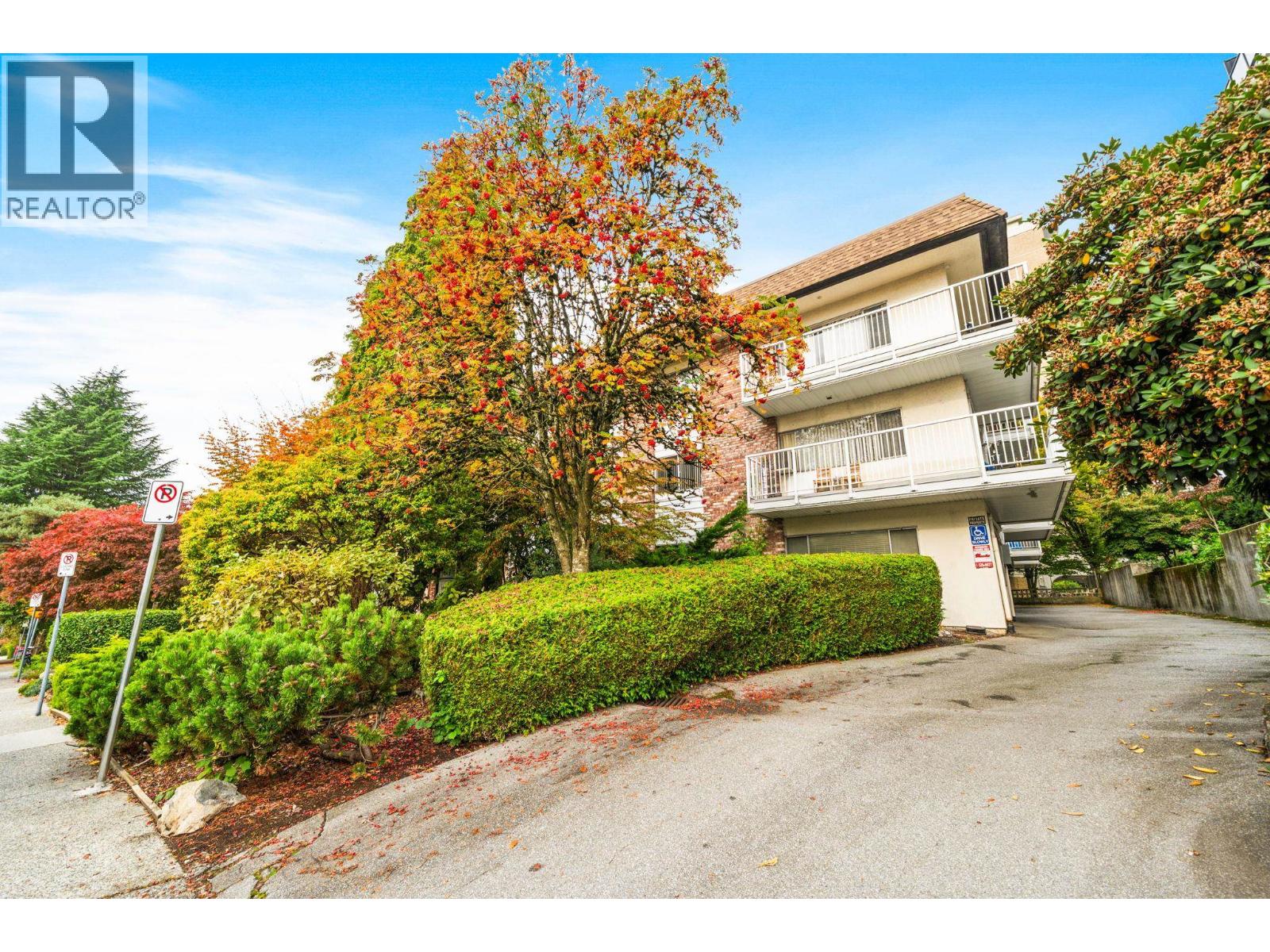 202 815 Fourth Avenue, New Westminster, British Columbia  V3M 1S8 - Photo 34 - R3062272