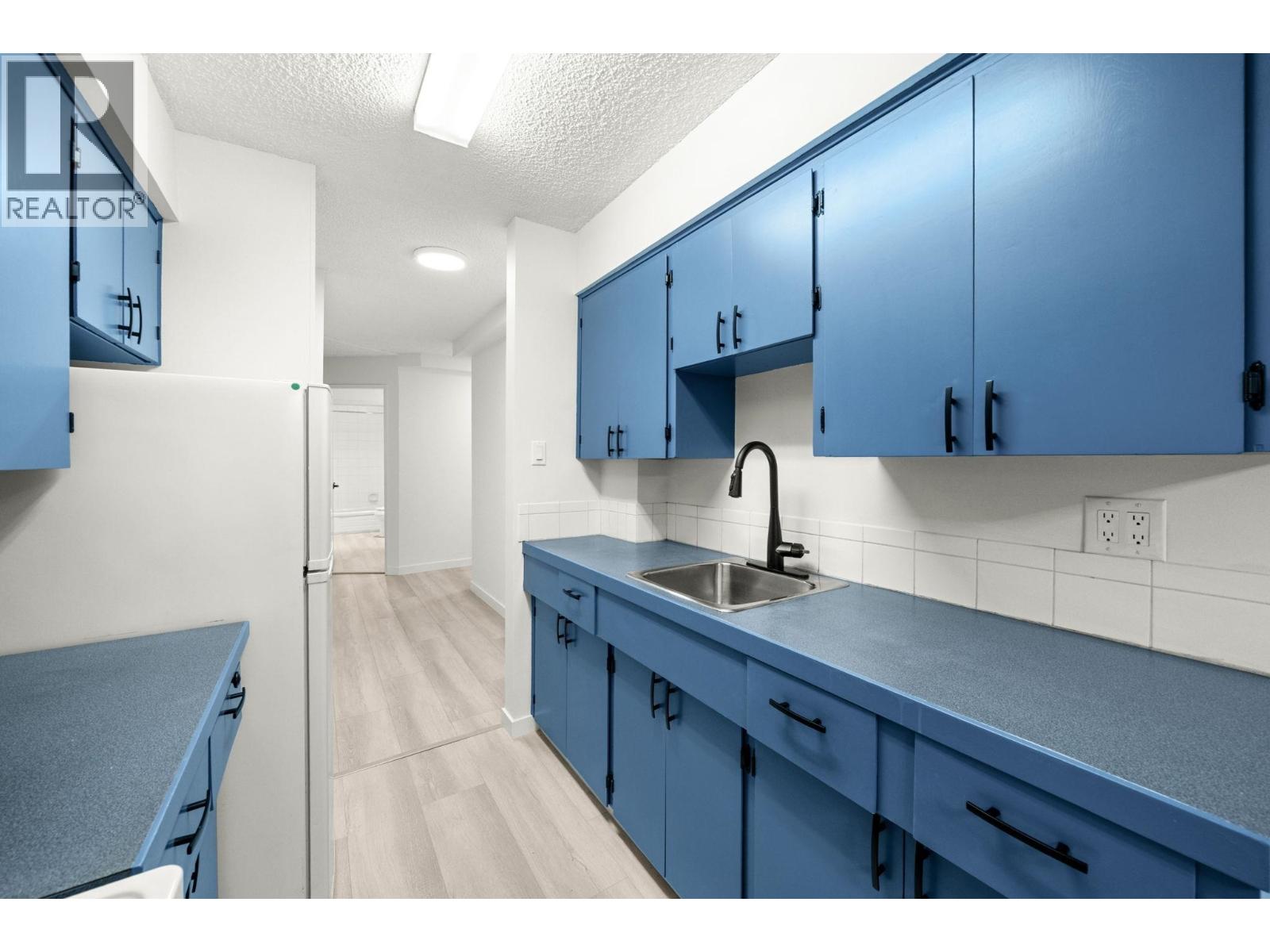 202 815 Fourth Avenue, New Westminster, British Columbia  V3M 1S8 - Photo 6 - R3062272