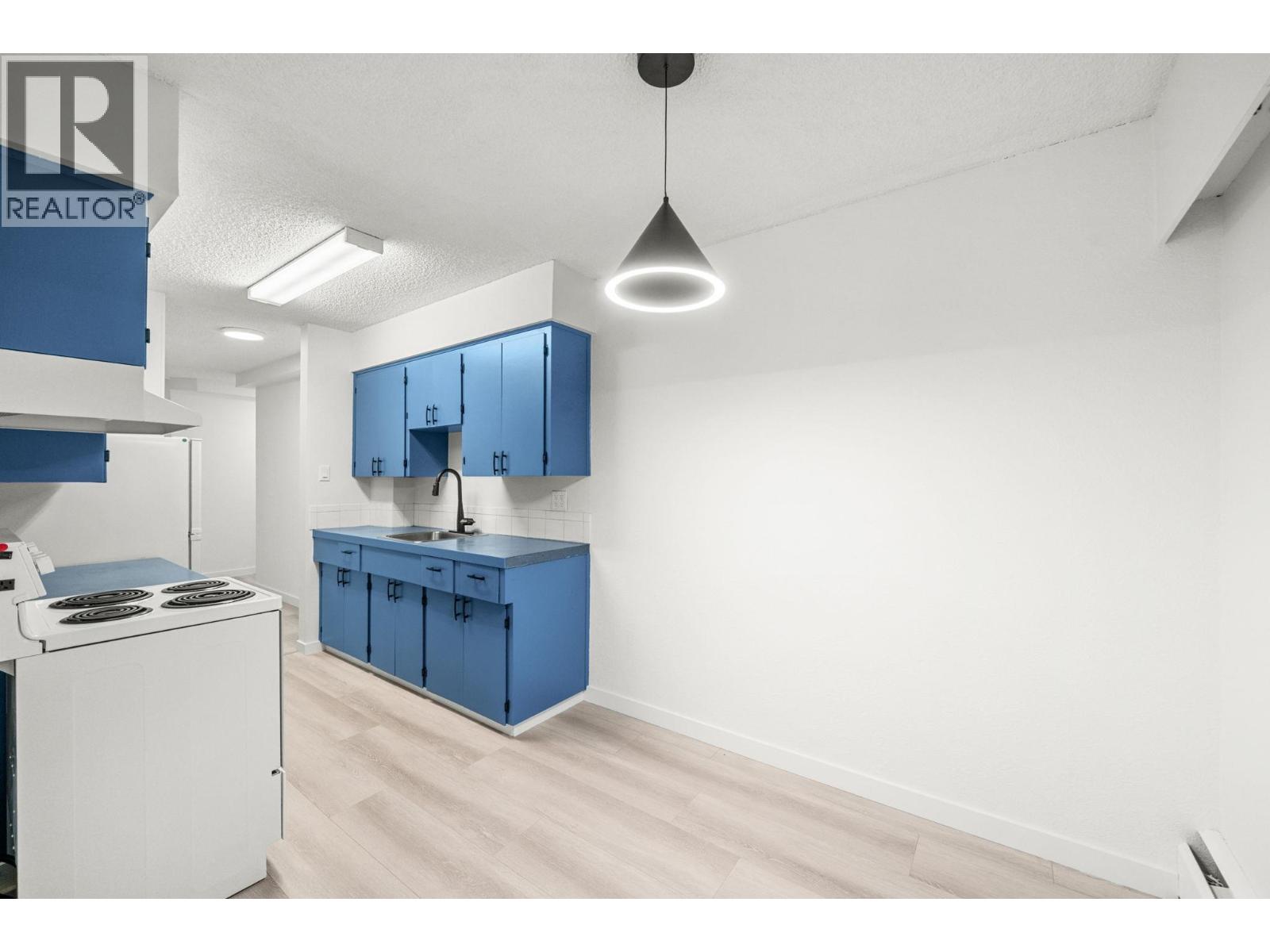 202 815 Fourth Avenue, New Westminster, British Columbia  V3M 1S8 - Photo 9 - R3062272