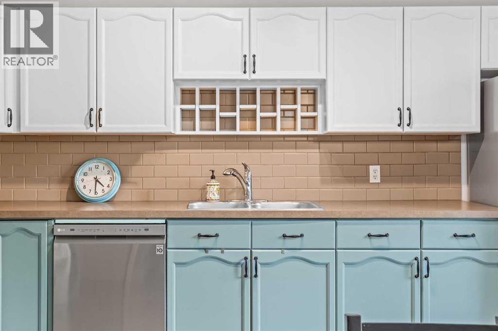 32, 200 Glacier Drive, Canmore, Alberta  T1W 1K6 - Photo 17 - A2267039