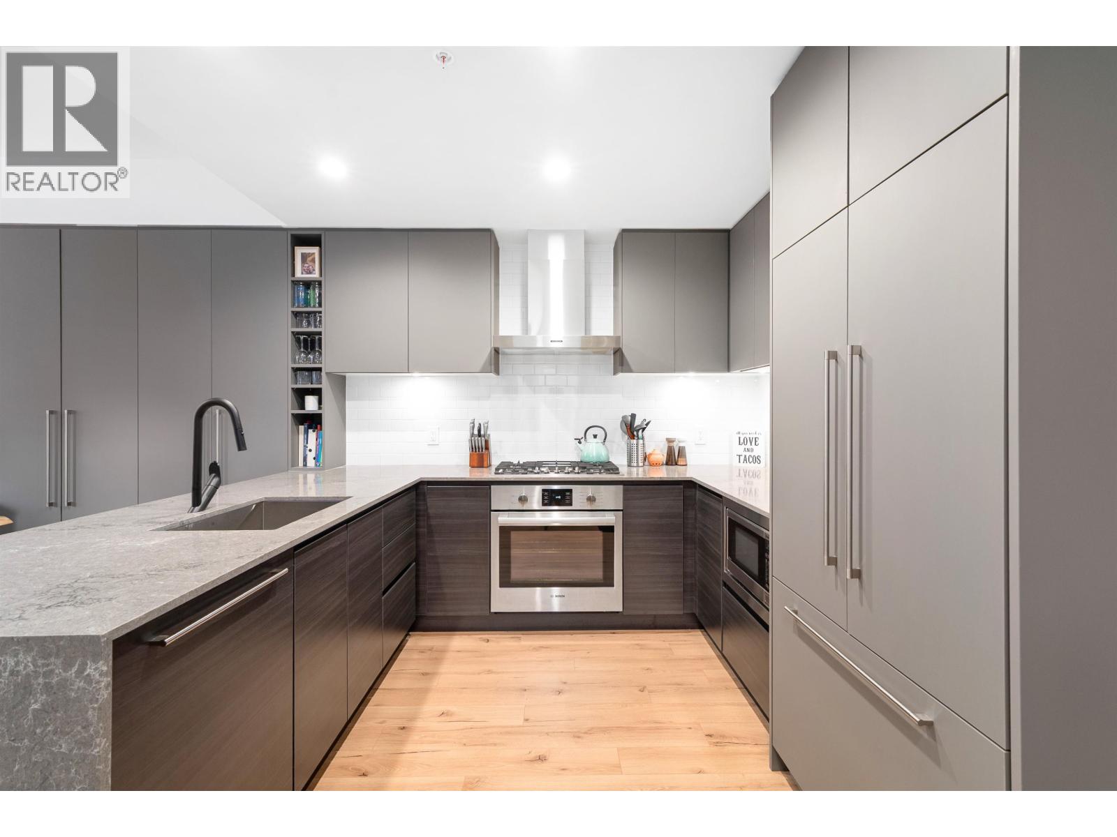 237 55 Klahanie Drive, Port Moody, British Columbia  V3H 0M9 - Photo 3 - R3062269