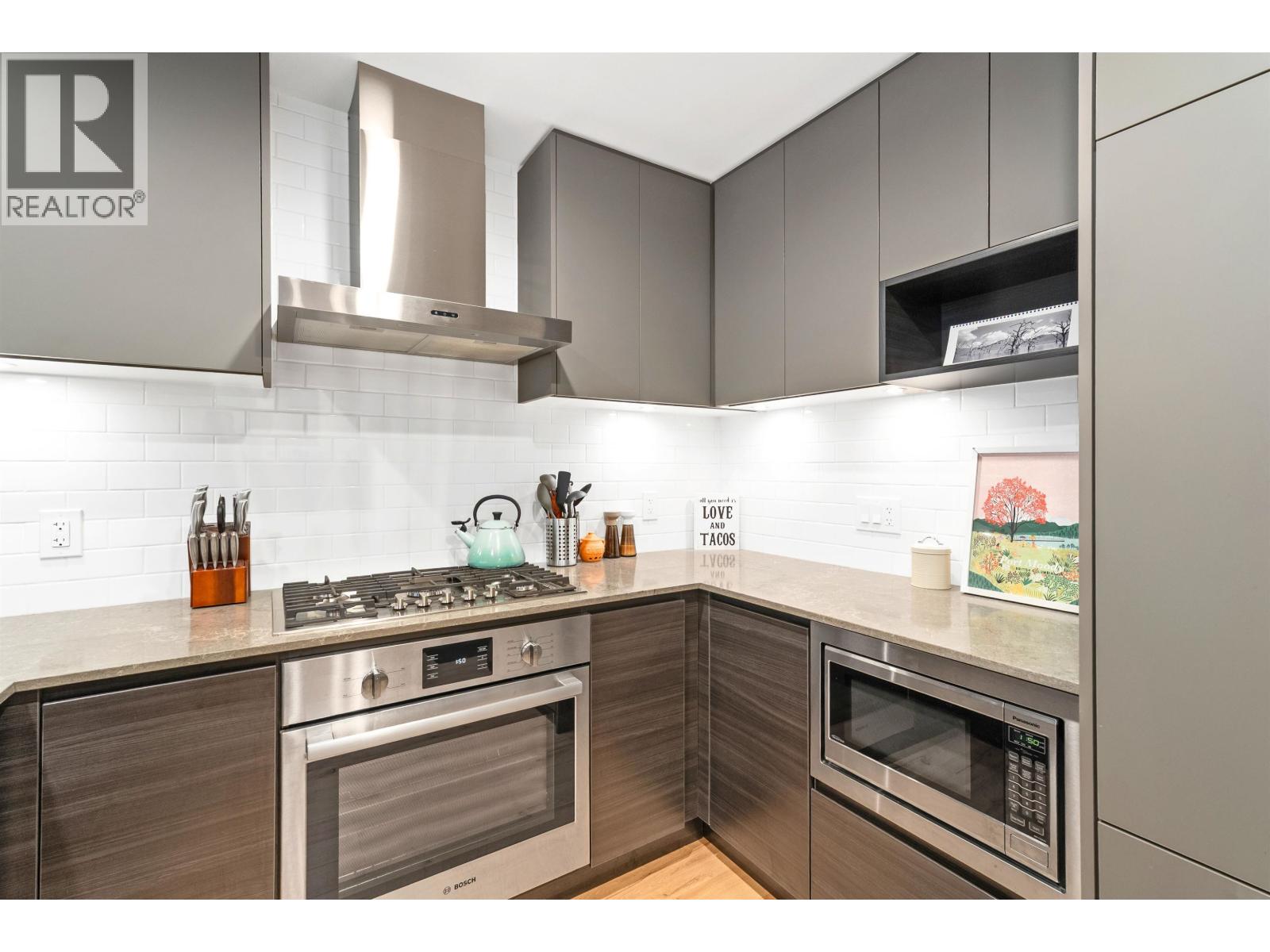 237 55 Klahanie Drive, Port Moody, British Columbia  V3H 0M9 - Photo 4 - R3062269