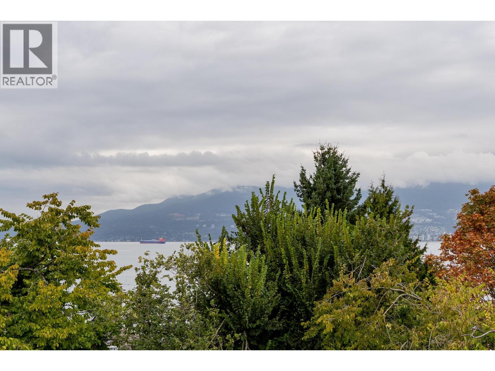 305 2430 Point Grey Road, Vancouver, British Columbia  V6K 1A2 - Photo 25 - R3062129