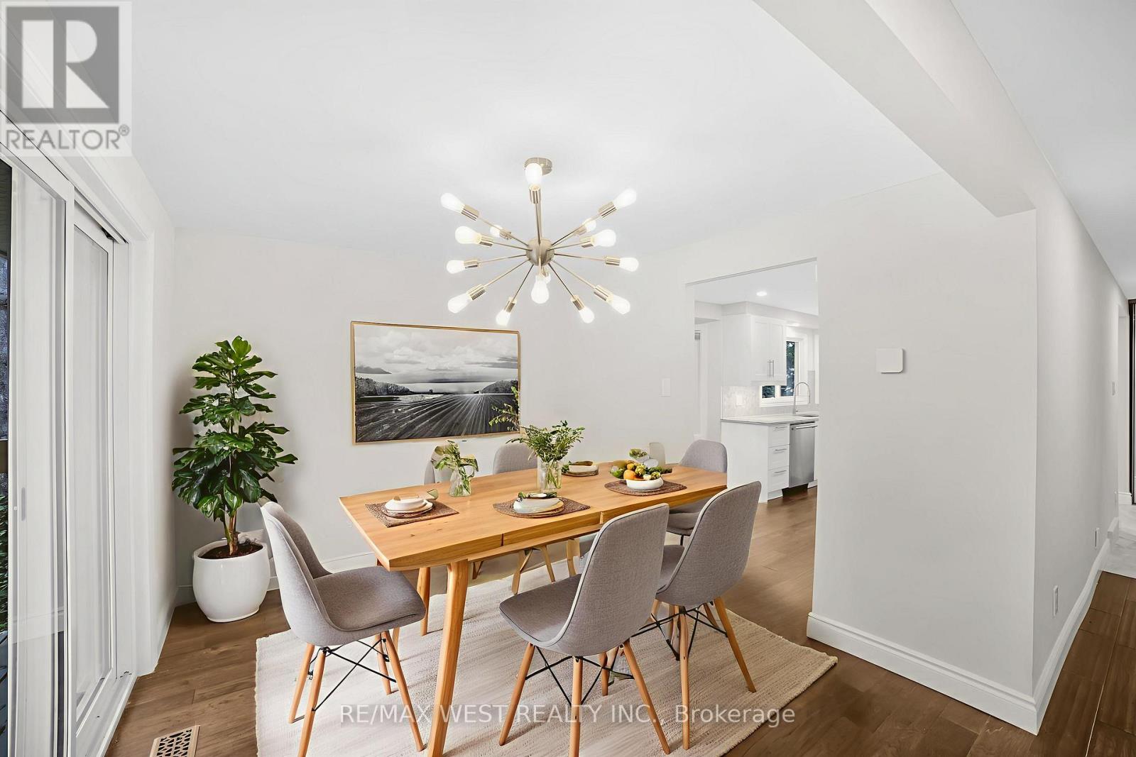 3 - 1513 Upper Middle Road, Burlington, Ontario  L7P 4M5 - Photo 3 - W12320121