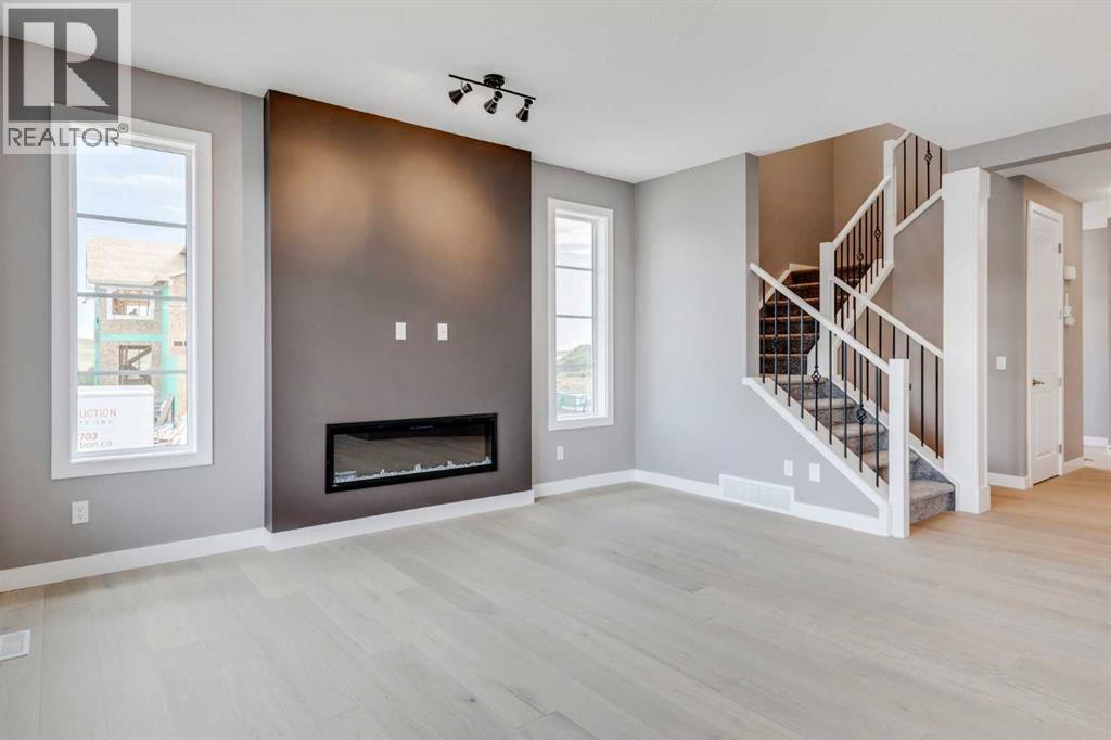 92 Sundown Crescent, Cochrane, Alberta  T4C 1Y3 - Photo 12 - A2228997