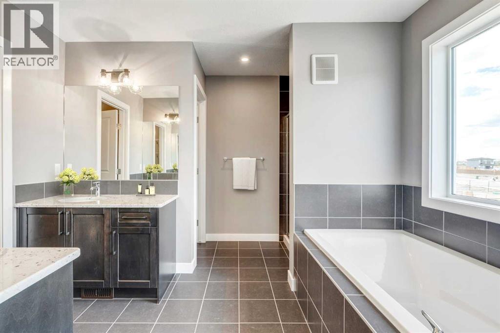 92 Sundown Crescent, Cochrane, Alberta  T4C 1Y3 - Photo 14 - A2228997