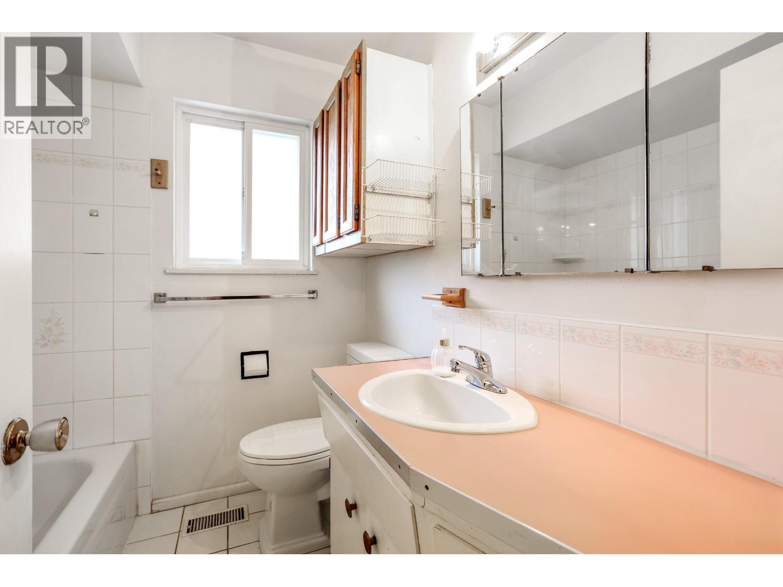 2431 E 12th Avenue, Vancouver, British Columbia  V5M 2C1 - Photo 13 - R3062309