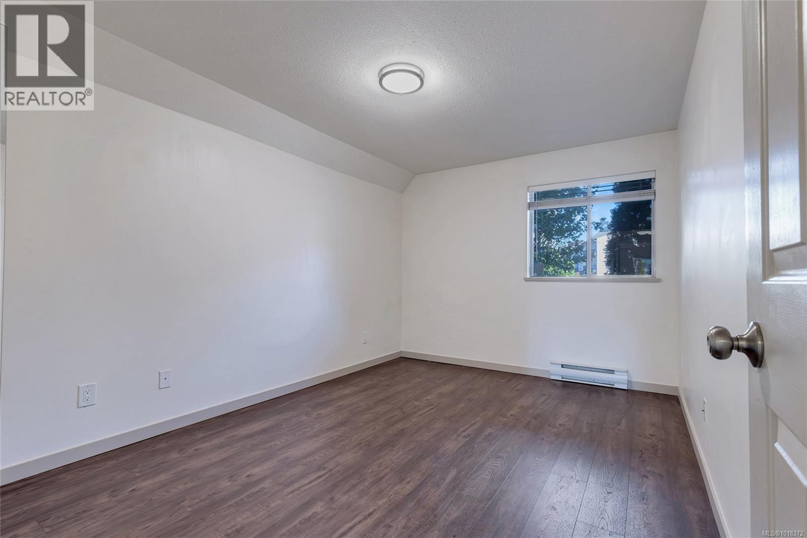 204 1900 Bowen Rd, Nanaimo, British Columbia  V9S 5S6 - Photo 8 - 1018372