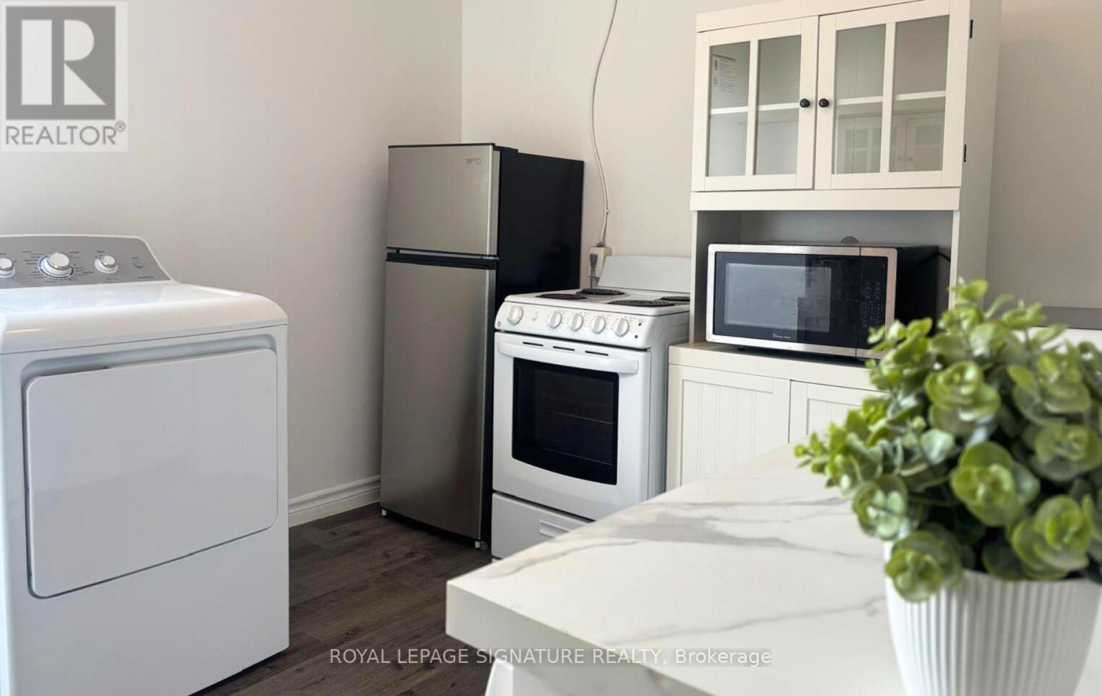 3 - 1 Hamilton Street E, Toronto, Ontario  M4M 2C4 - Photo 8 - E12484755