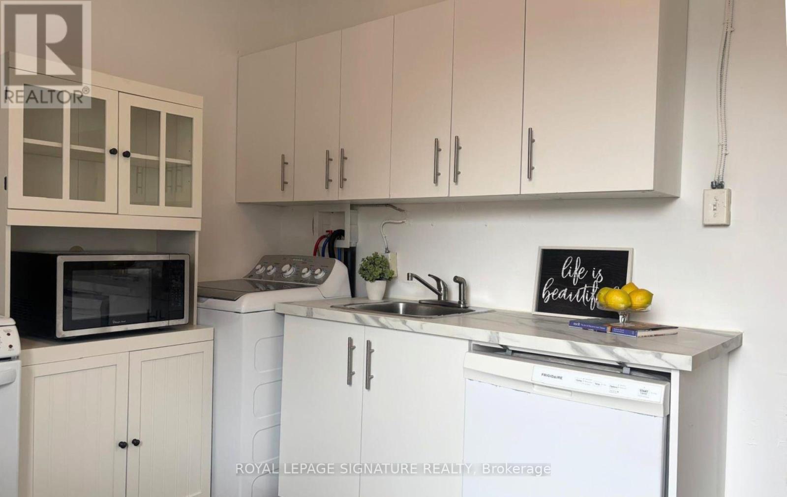 3 - 1 Hamilton Street E, Toronto, Ontario  M4M 2C4 - Photo 9 - E12484755