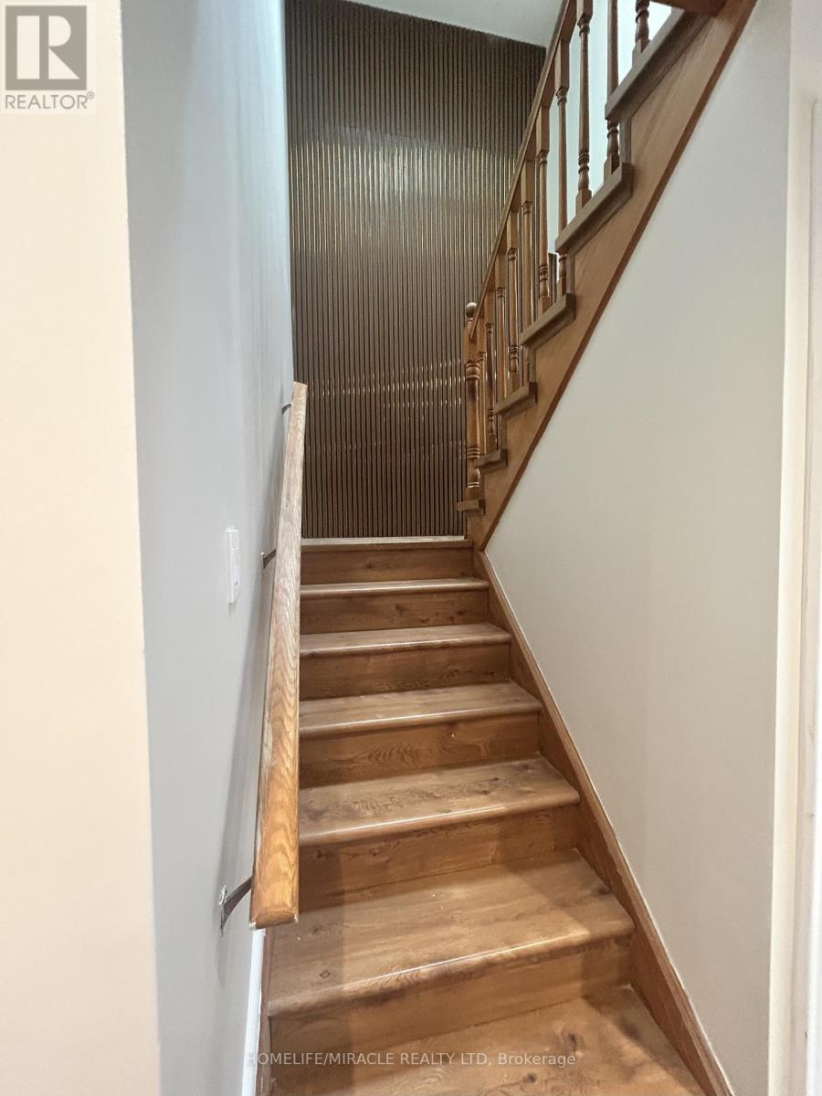 49 Ristau Crescent, Kitchener, Ontario  N2E 3A8 - Photo 23 - X12484721