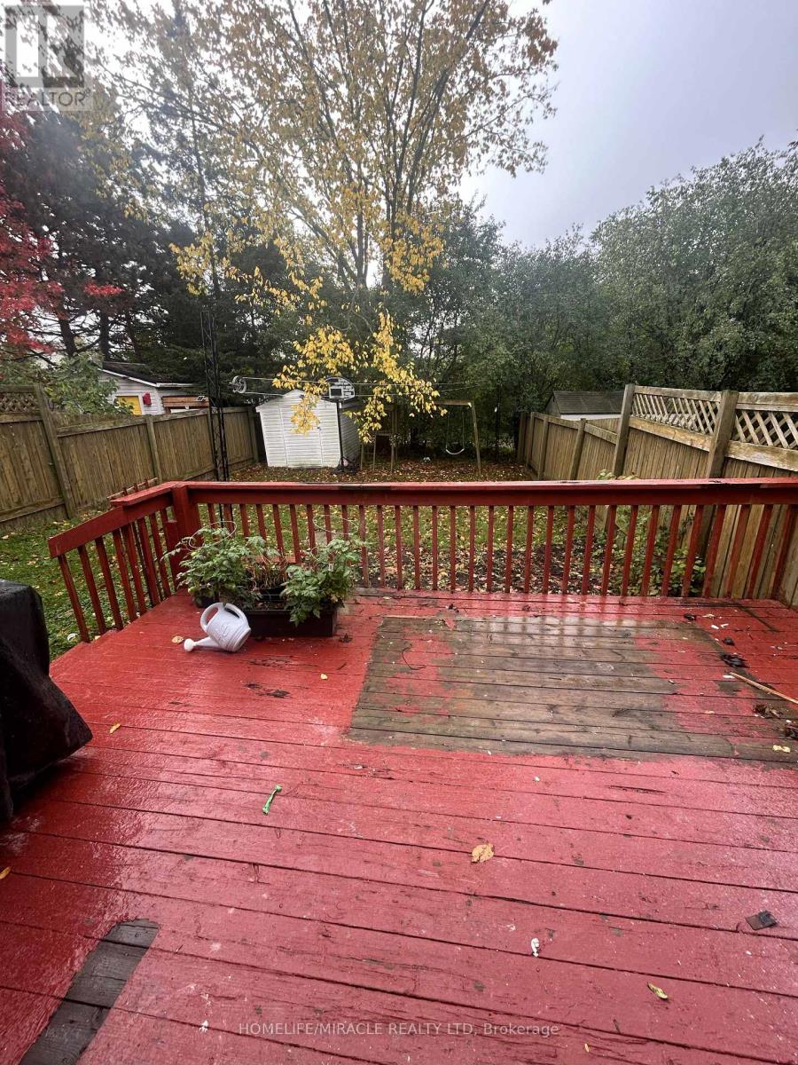 49 Ristau Crescent, Kitchener, Ontario  N2E 3A8 - Photo 31 - X12484721