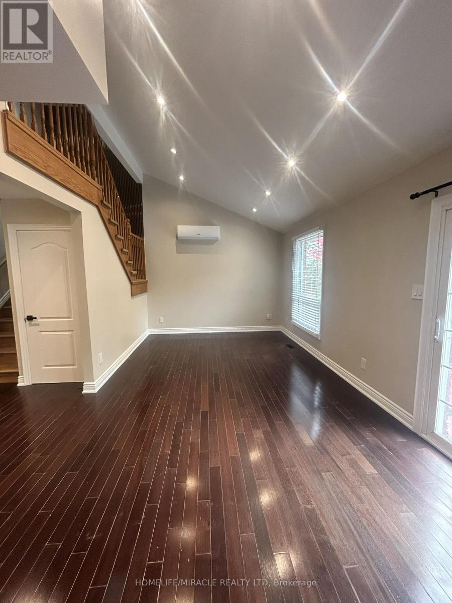 49 Ristau Crescent, Kitchener, Ontario  N2E 3A8 - Photo 9 - X12484721