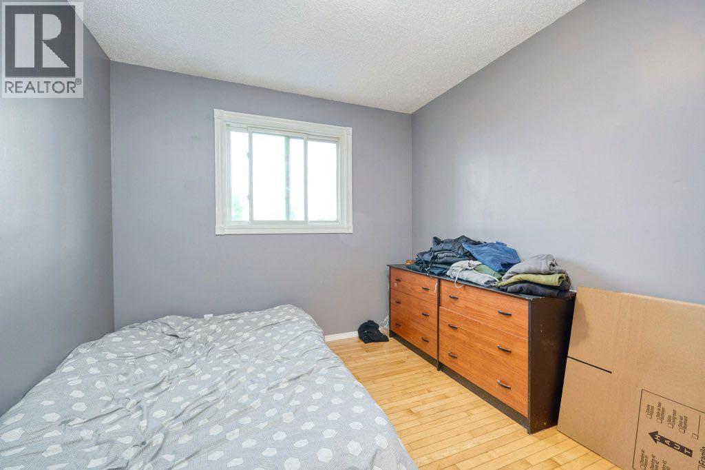 6827 37 Avenue Ne, Calgary, Alberta  T1Y 4Y7 - Photo 10 - A2265898