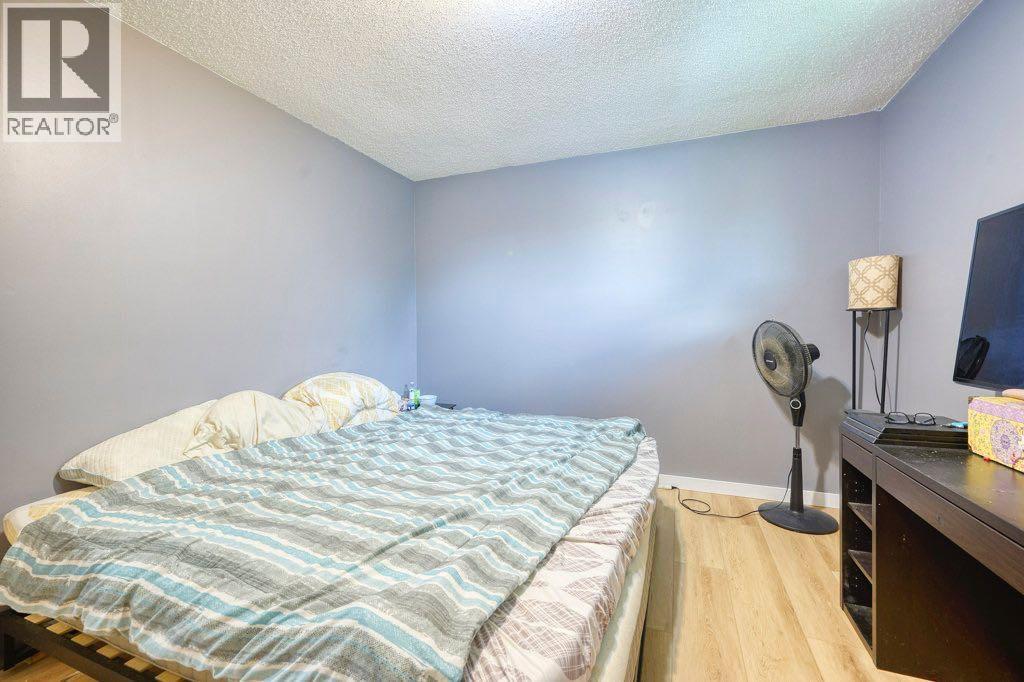 6827 37 Avenue Ne, Calgary, Alberta  T1Y 4Y7 - Photo 12 - A2265898