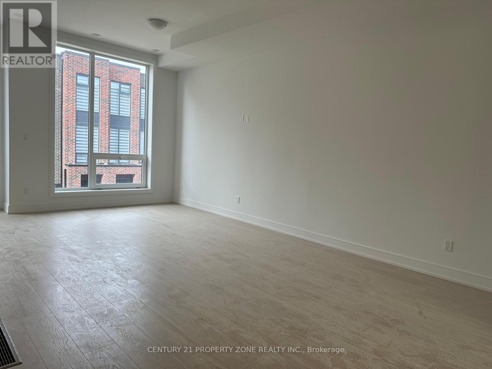 30 Desiree Place, Caledon, Ontario  L7E 2R7 - Photo 2 - W12484738