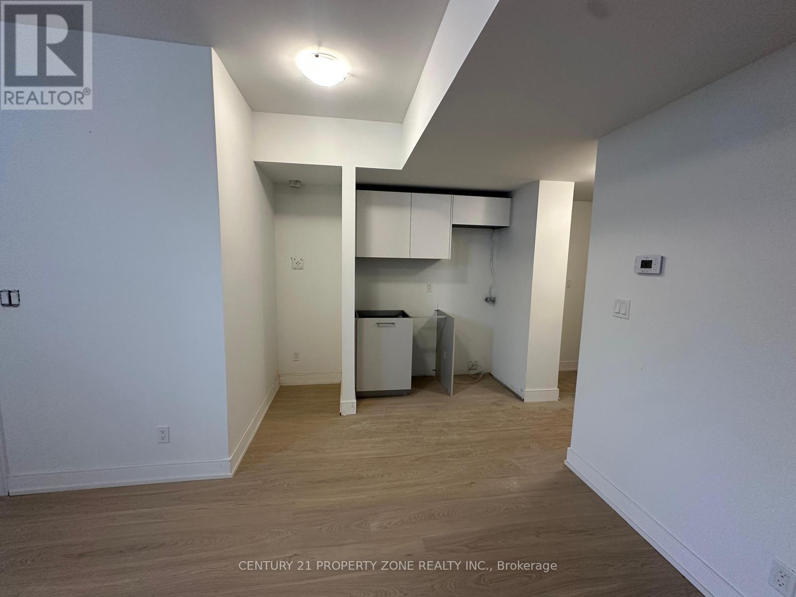 30 Desiree Place, Caledon, Ontario  L7E 2R7 - Photo 6 - W12484738