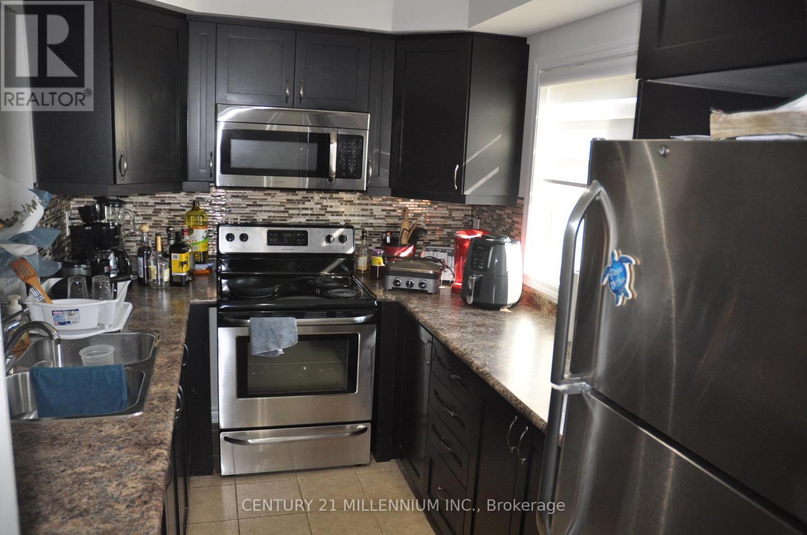 26 - 84 Baycliffe Crescent, Brampton, Ontario  L7A 3Y9 - Photo 6 - W12484743