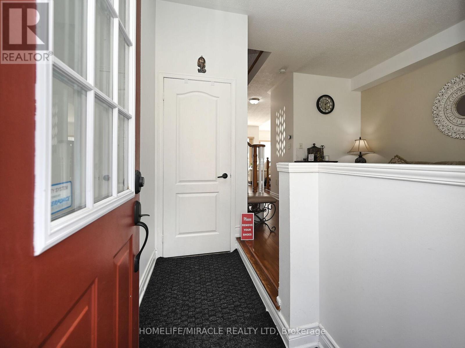 4717 Colombo Crescent, Mississauga, Ontario  L5M 7R3 - Photo 4 - W12484747