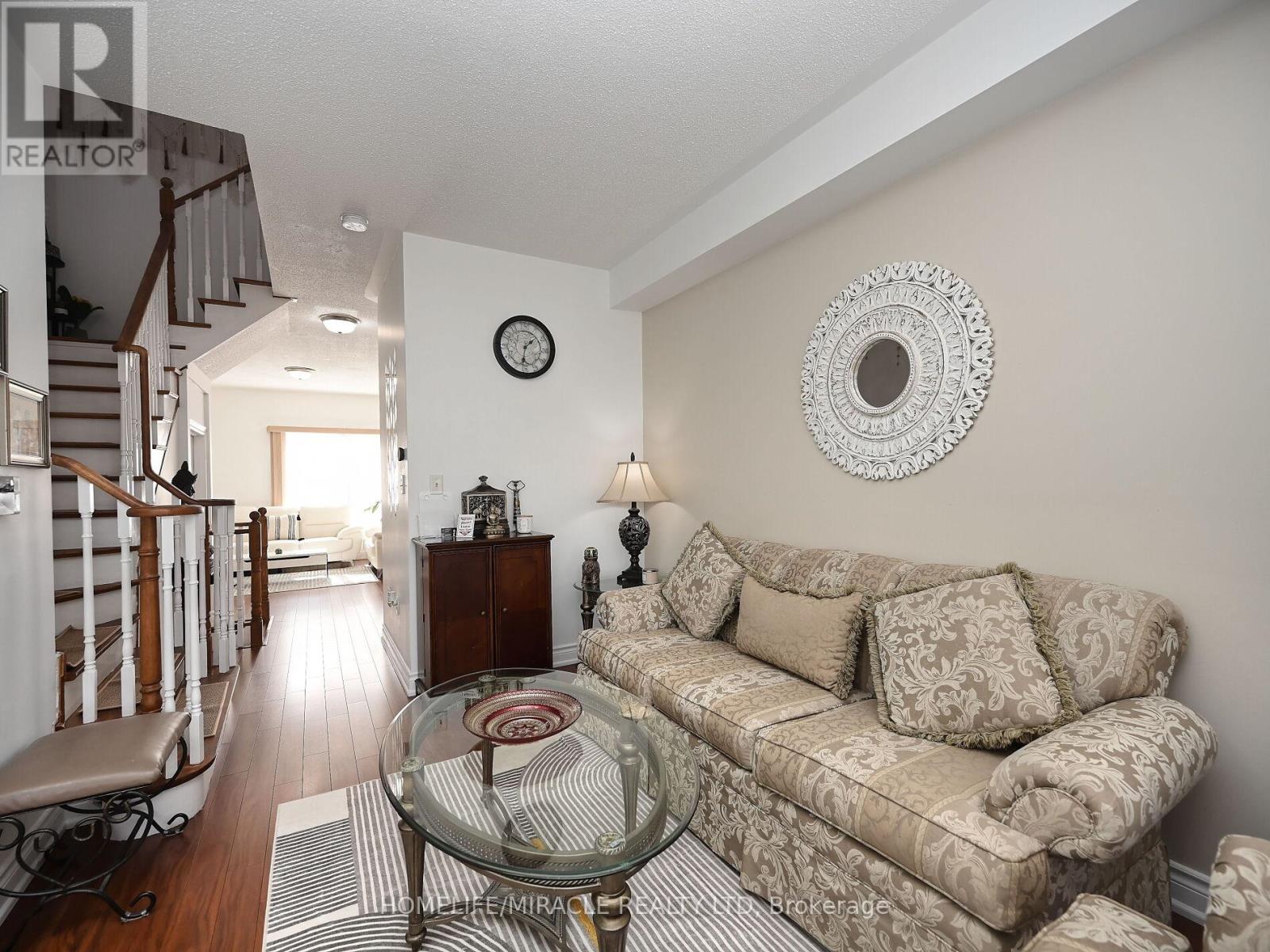 4717 Colombo Crescent, Mississauga, Ontario  L5M 7R3 - Photo 7 - W12484747