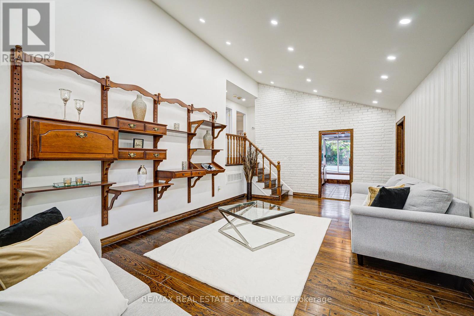 130 Cornwall Road, Brampton, Ontario  L6W 1P3 - Photo 11 - W12484748