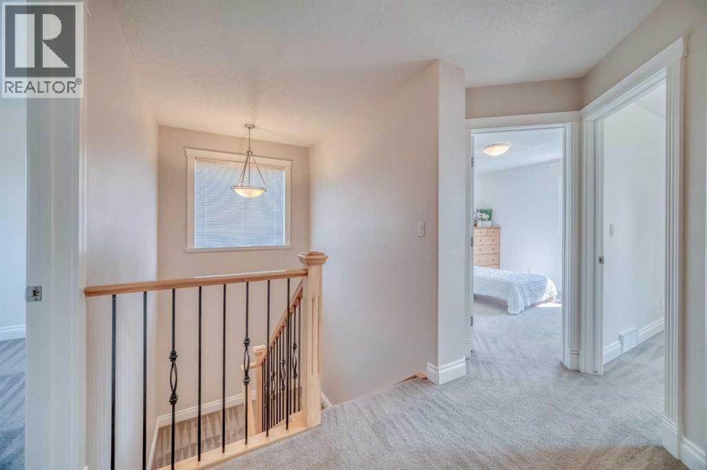141 Royal Abbey Court Nw, Calgary, Alberta  T3G 4Y3 - Photo 13 - A2254714