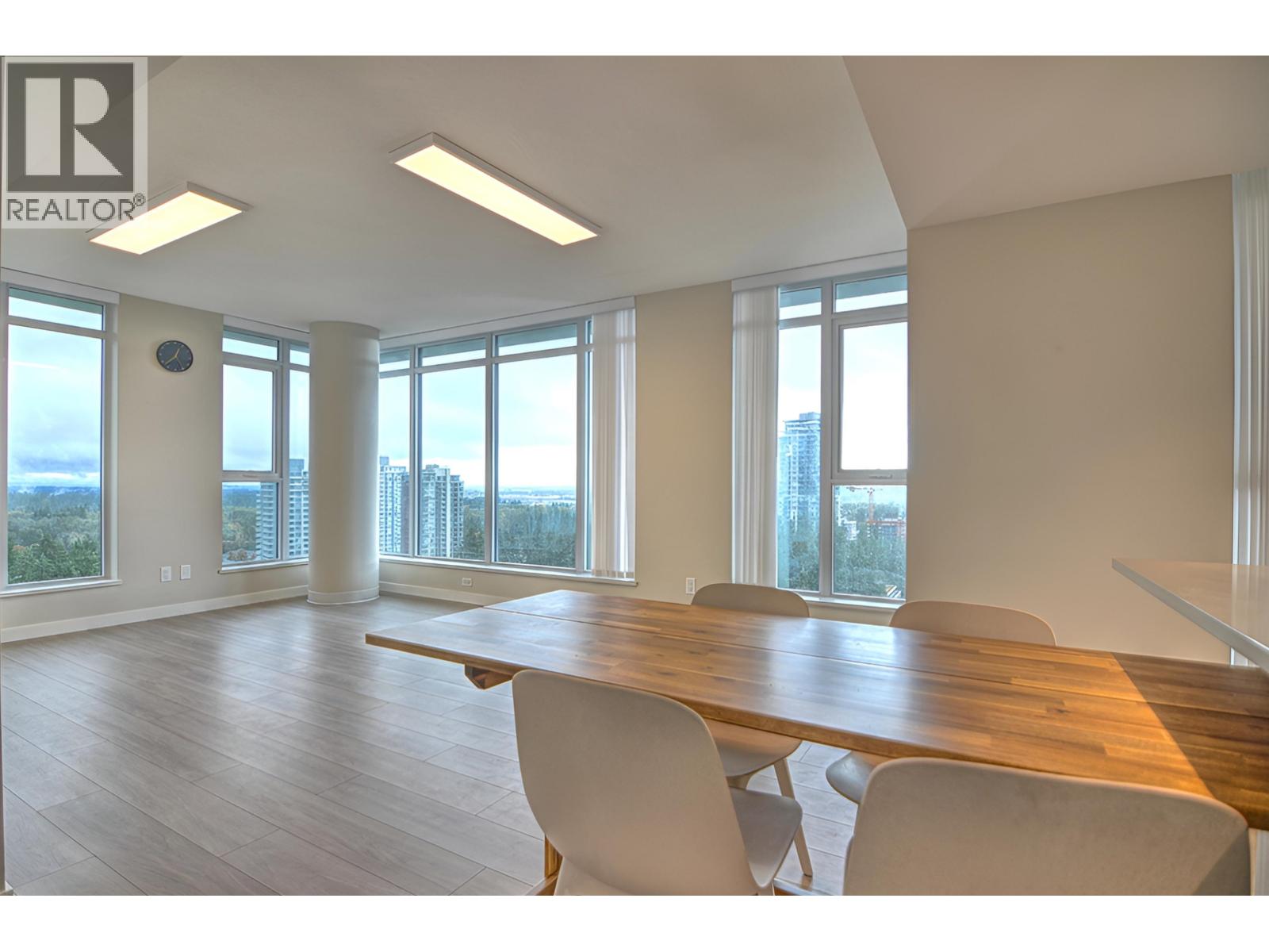 2405 1182 Westwood Street, Coquitlam, British Columbia  V3B 0T9 - Photo 2 - R3062072
