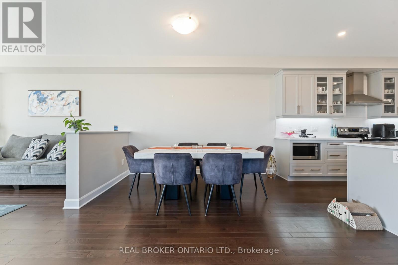 675 Taliesin Crescent, Ottawa, Ontario  K2S 2W5 - Photo 12 - X12484780