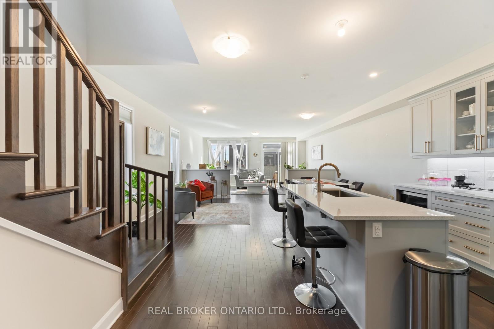 675 Taliesin Crescent, Ottawa, Ontario  K2S 2W5 - Photo 14 - X12484780