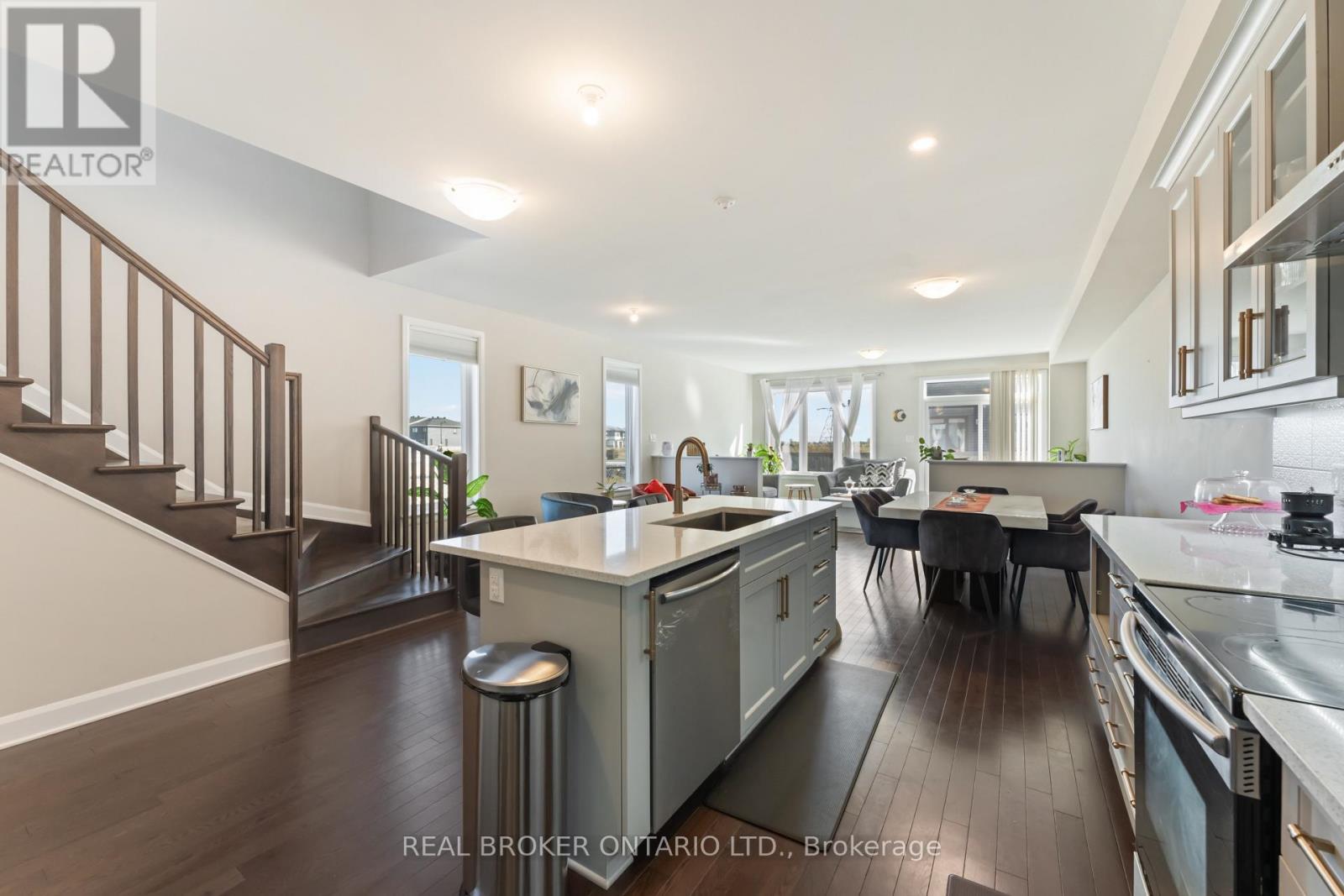 675 Taliesin Crescent, Ottawa, Ontario  K2S 2W5 - Photo 18 - X12484780