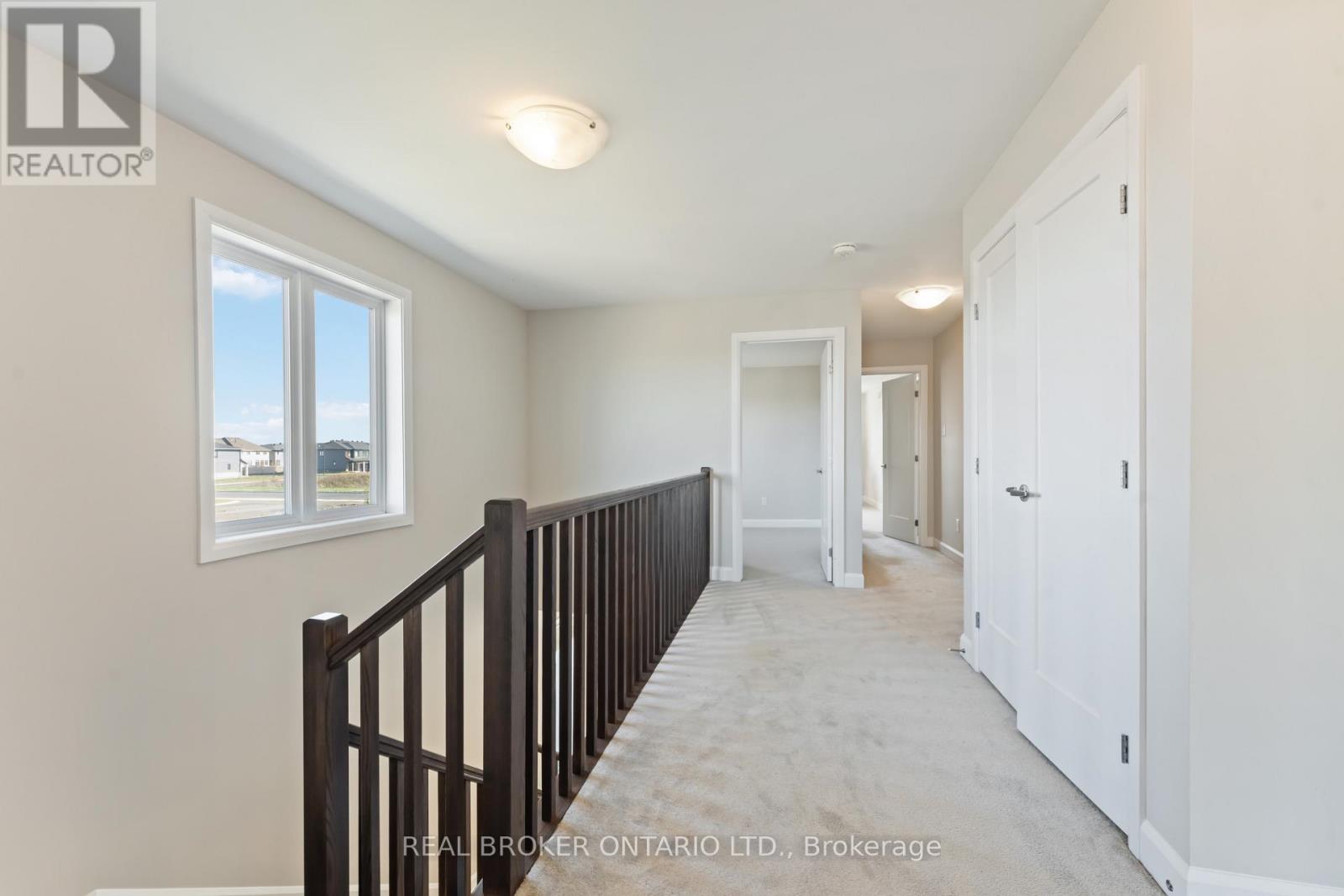 675 Taliesin Crescent, Ottawa, Ontario  K2S 2W5 - Photo 22 - X12484780