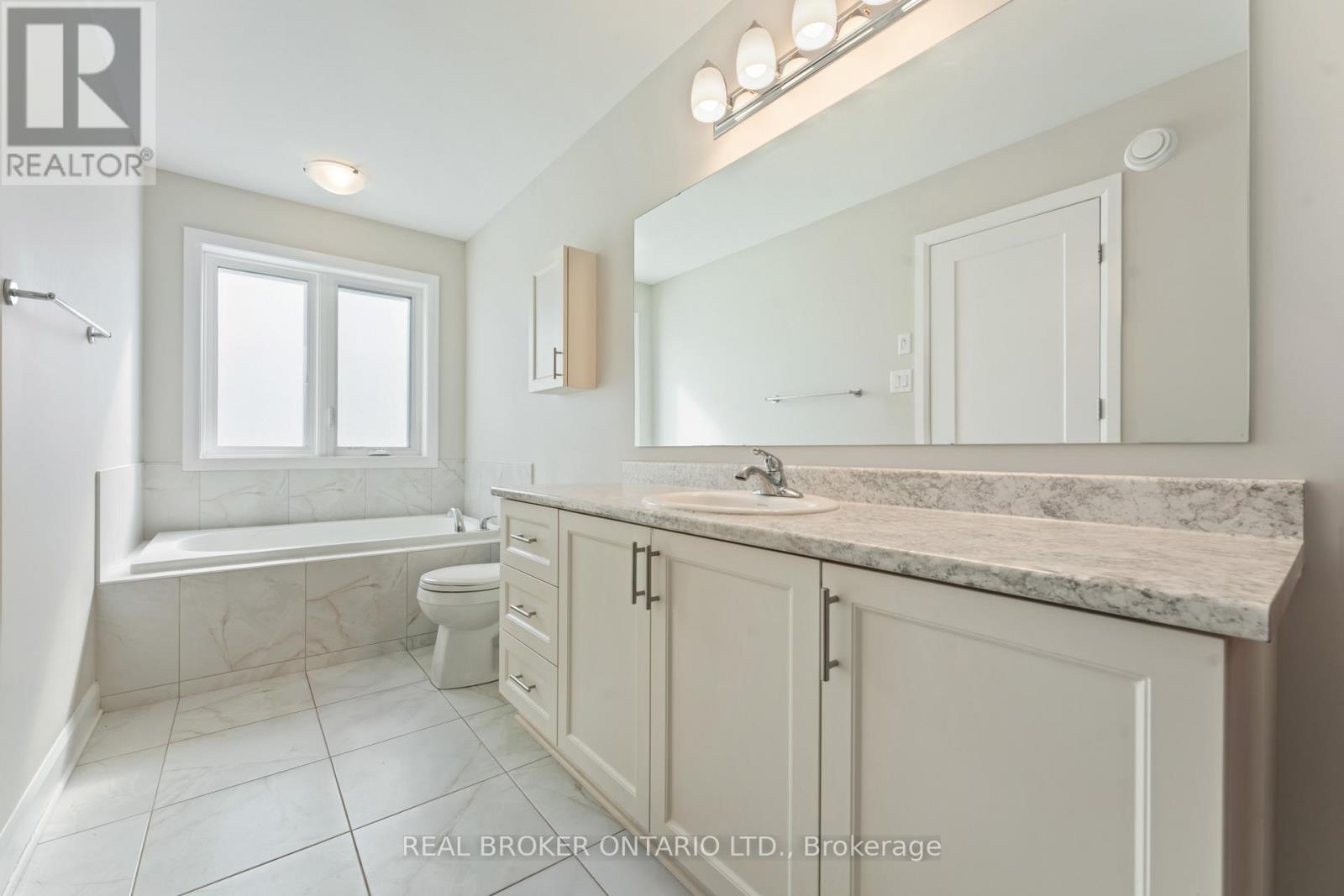 675 Taliesin Crescent, Ottawa, Ontario  K2S 2W5 - Photo 27 - X12484780