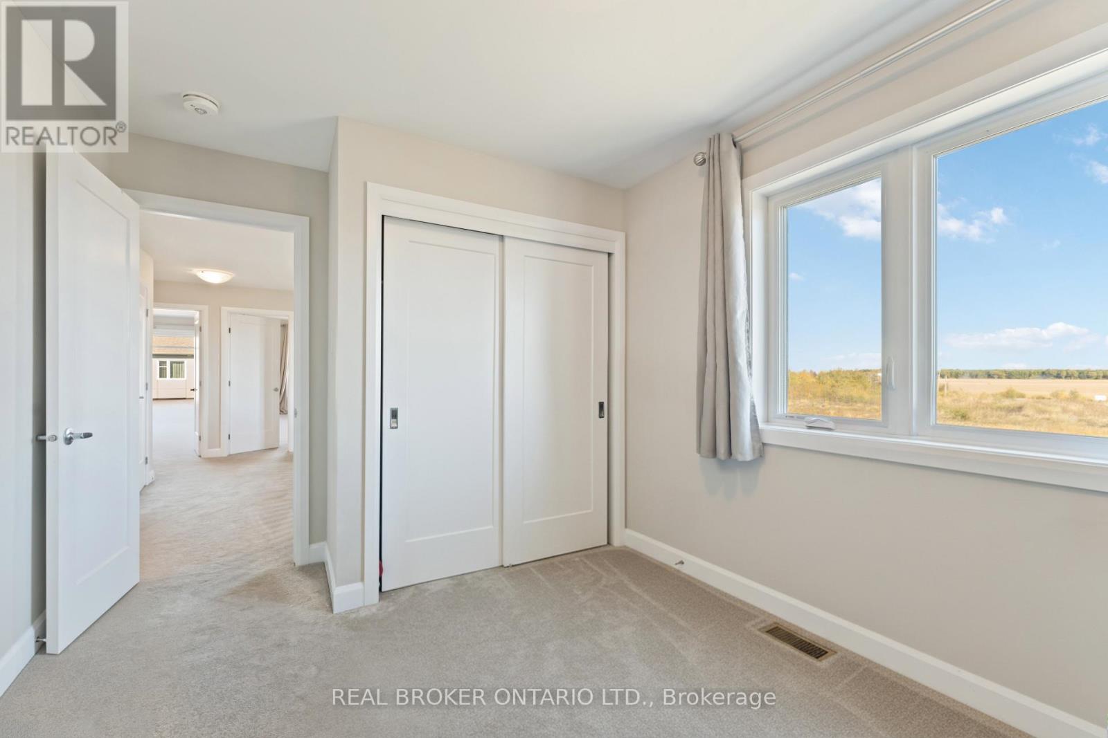 675 Taliesin Crescent, Ottawa, Ontario  K2S 2W5 - Photo 33 - X12484780
