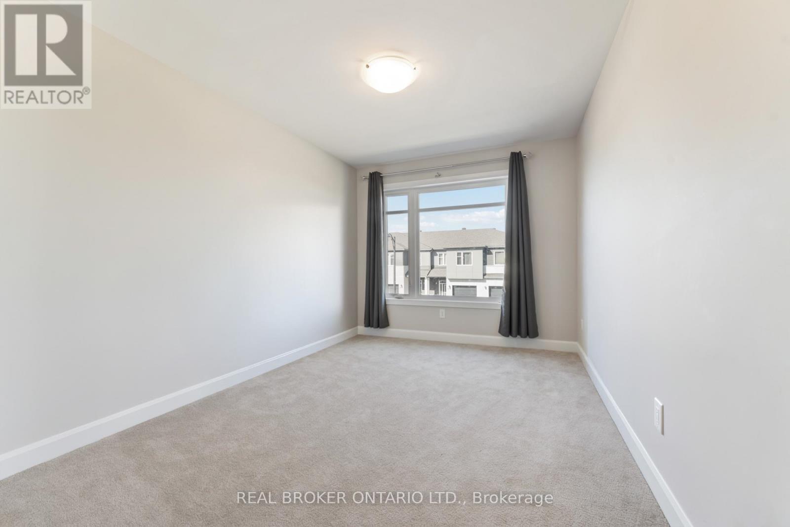 675 Taliesin Crescent, Ottawa, Ontario  K2S 2W5 - Photo 35 - X12484780