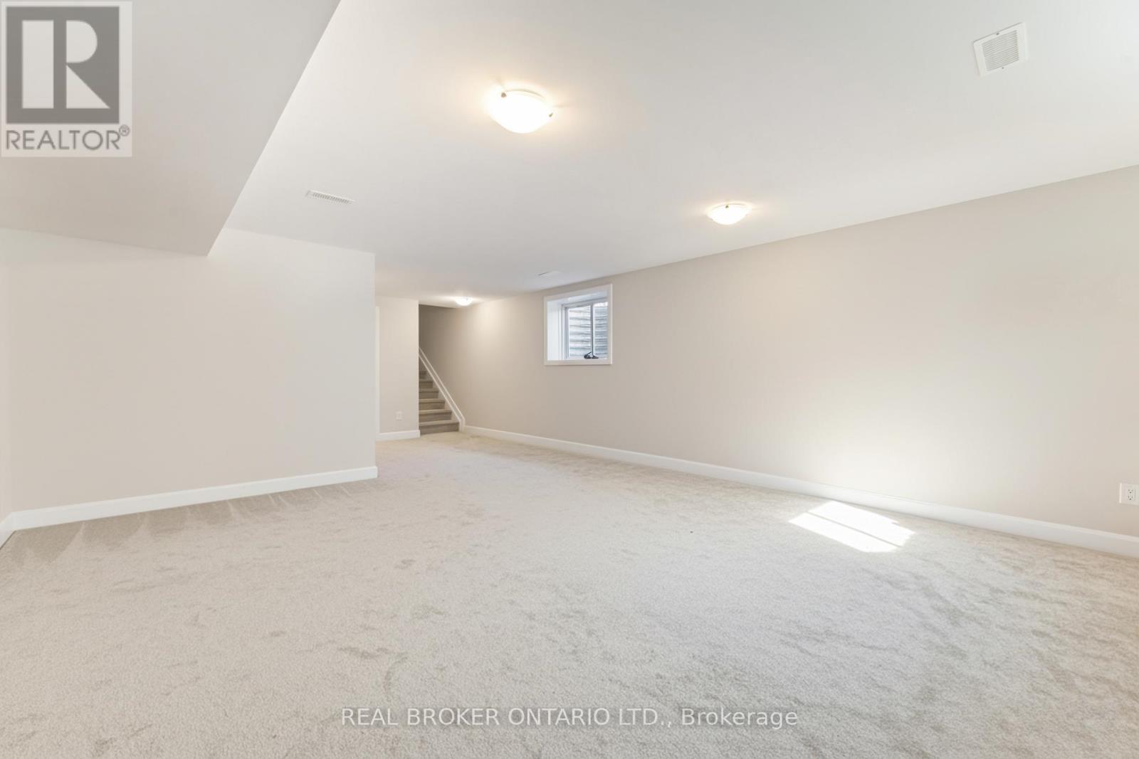 675 Taliesin Crescent, Ottawa, Ontario  K2S 2W5 - Photo 43 - X12484780