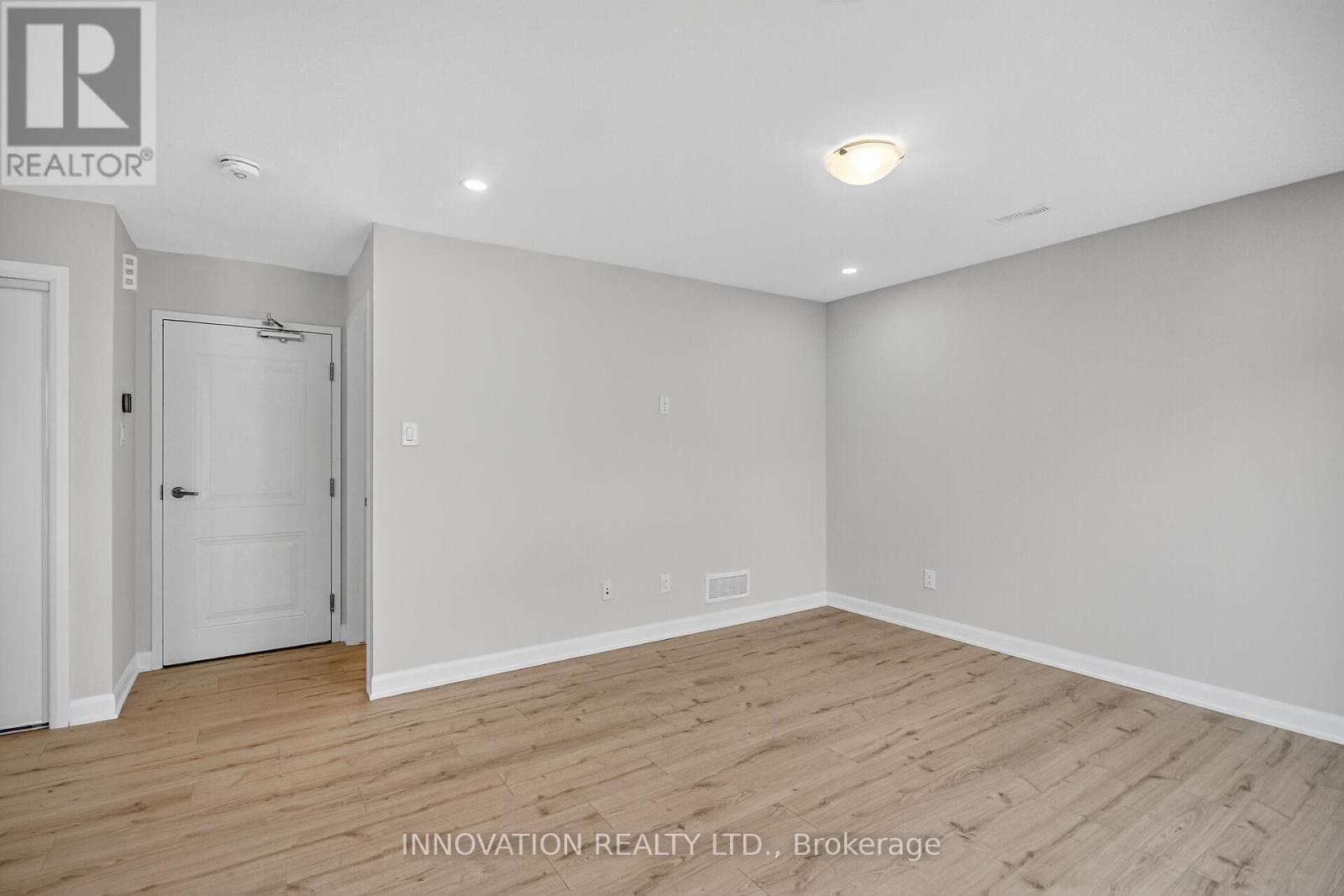 1405 Creekway Private, Ottawa, Ontario  K2T 0R8 - Photo 6 - X12484789