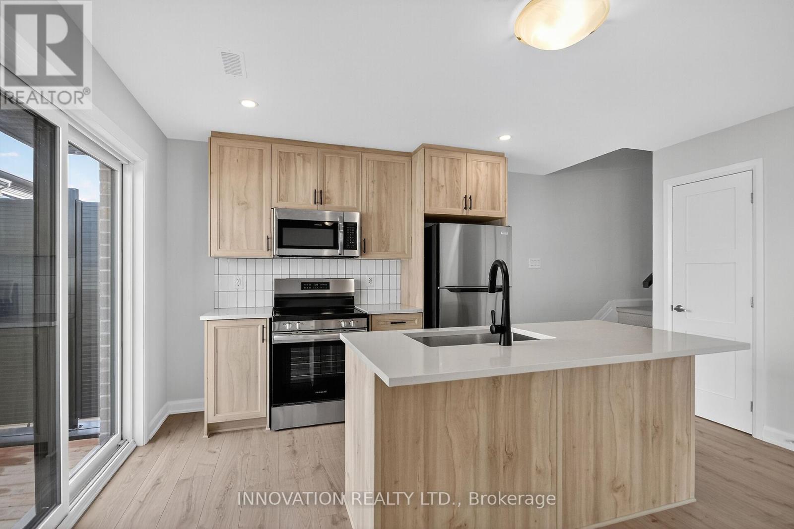 1405 Creekway Private, Ottawa, Ontario  K2T 0R8 - Photo 9 - X12484789
