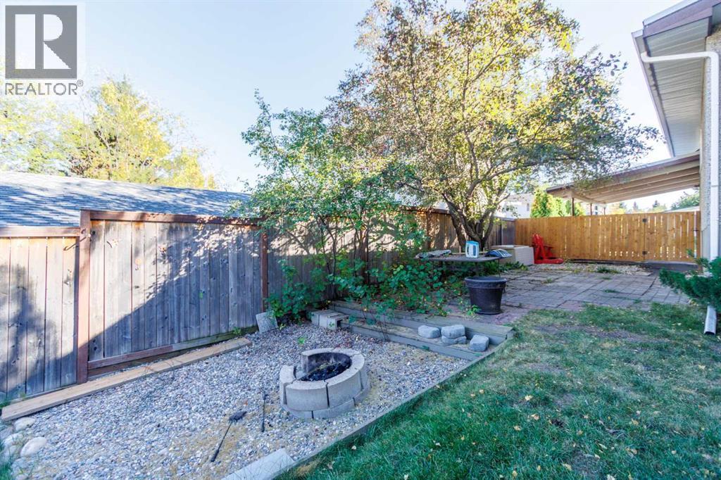 83 Brazeau Crescent Sw, Calgary, Alberta  T2W 0Z2 - Photo 30 - A2259765