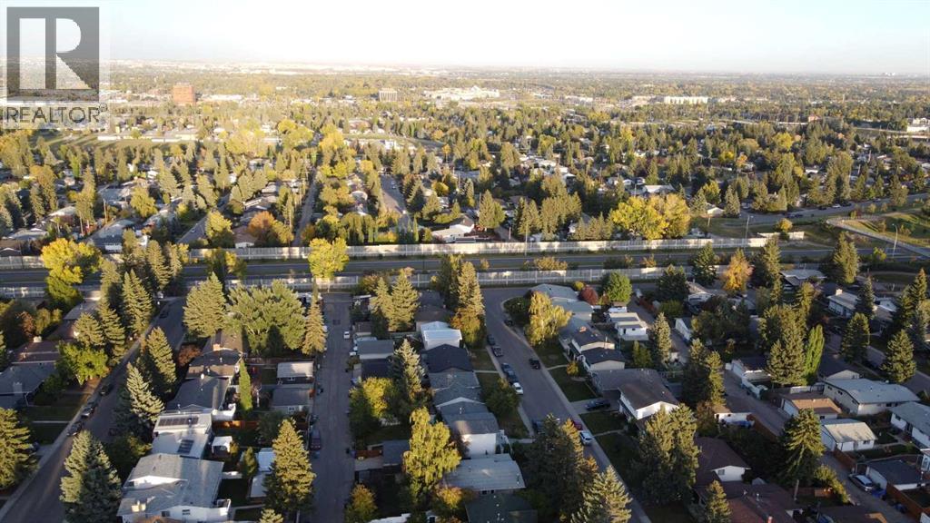 83 Brazeau Crescent Sw, Calgary, Alberta  T2W 0Z2 - Photo 38 - A2259765