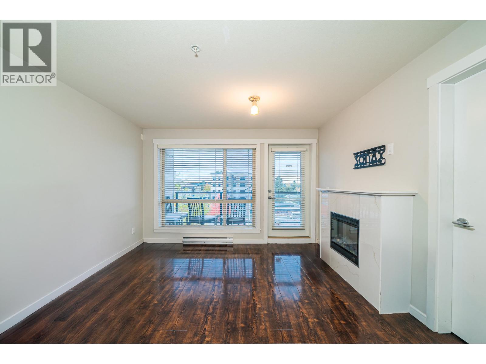 303 22318 Lougheed Highway, Maple Ridge, British Columbia  V2X 2T4 - Photo 10 - R3062270