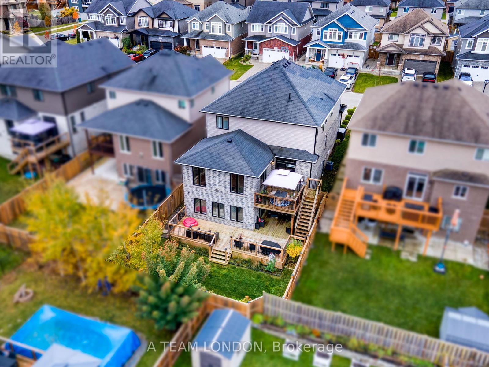 2479 Seven Oaks Ridge, London South, Ontario  N6M 1G5 - Photo 46 - X12484701