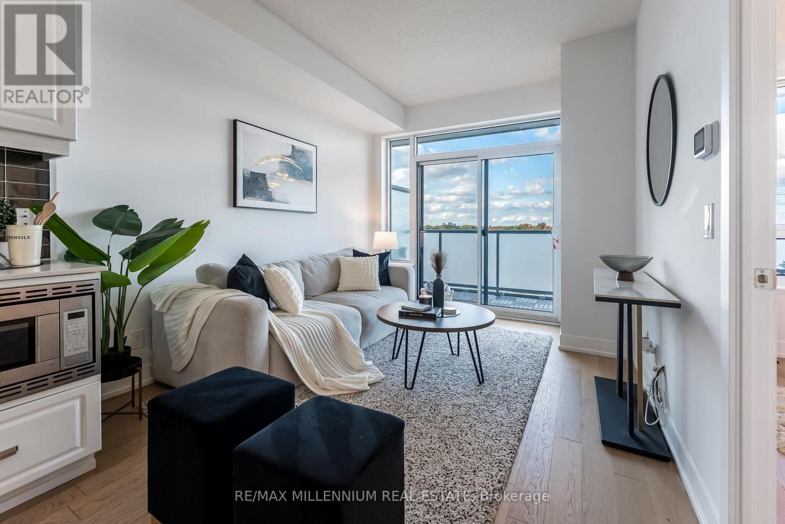 322 - 7 KENASTON GARDENS, Toronto, Ontario