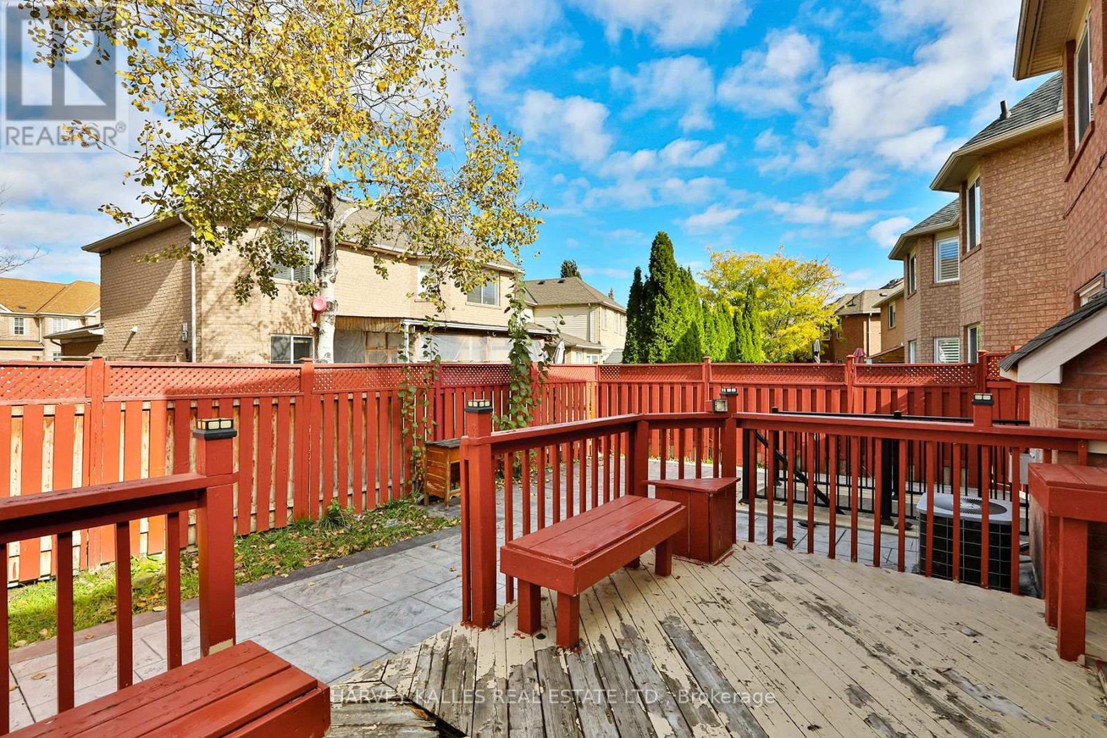 24 Upshall Drive, Brampton (Vales Of Castlemore), Ontario  L6P 1E1 - Photo 38 - W12482178