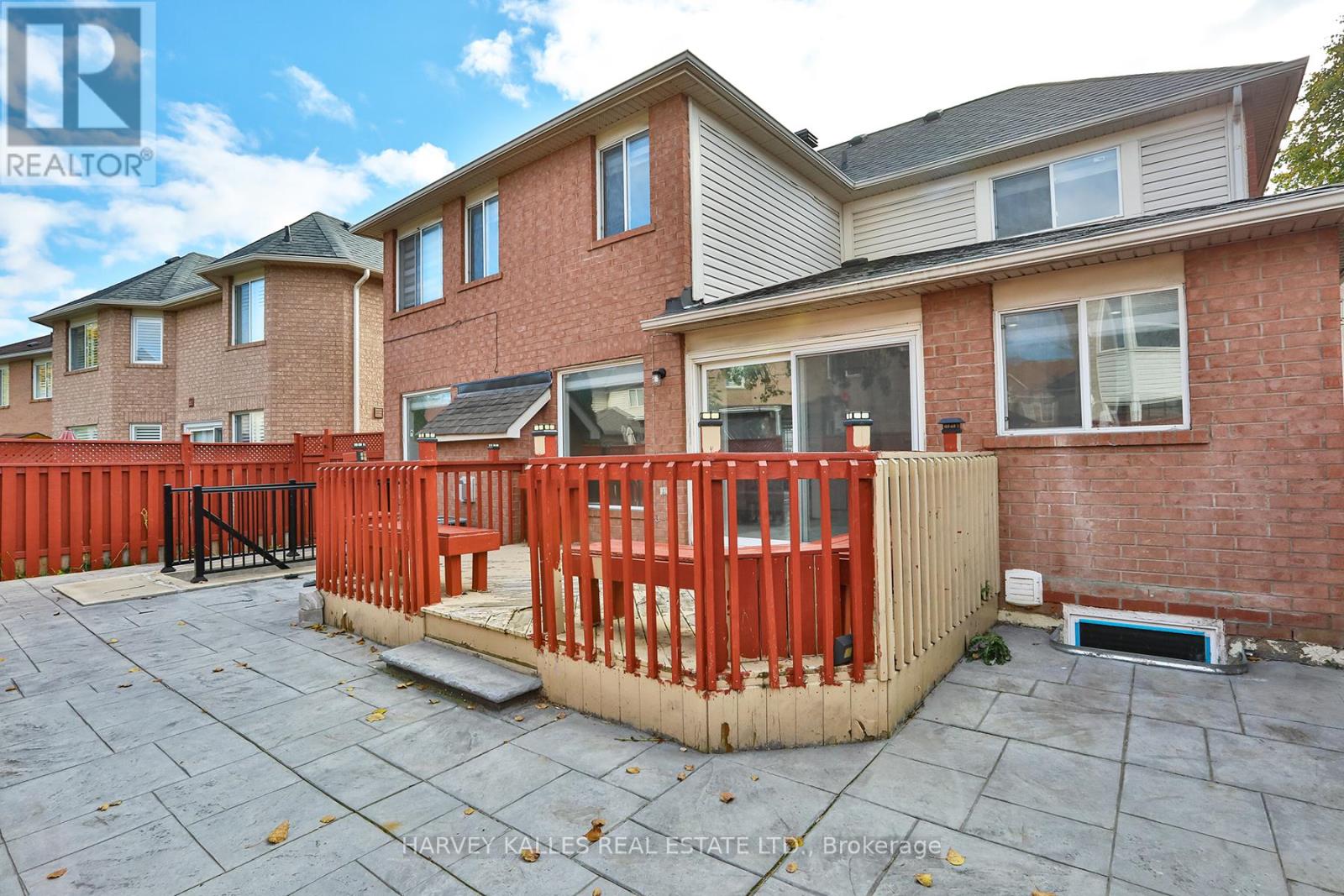 24 Upshall Drive, Brampton (Vales Of Castlemore), Ontario  L6P 1E1 - Photo 44 - W12482178
