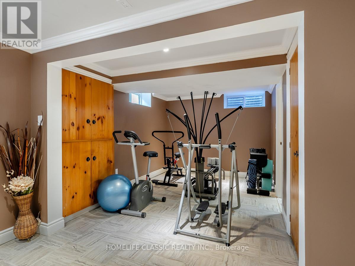 62 Terrace Drive, Hamilton, Ontario  L9H 3X2 - Photo 30 - X12475266