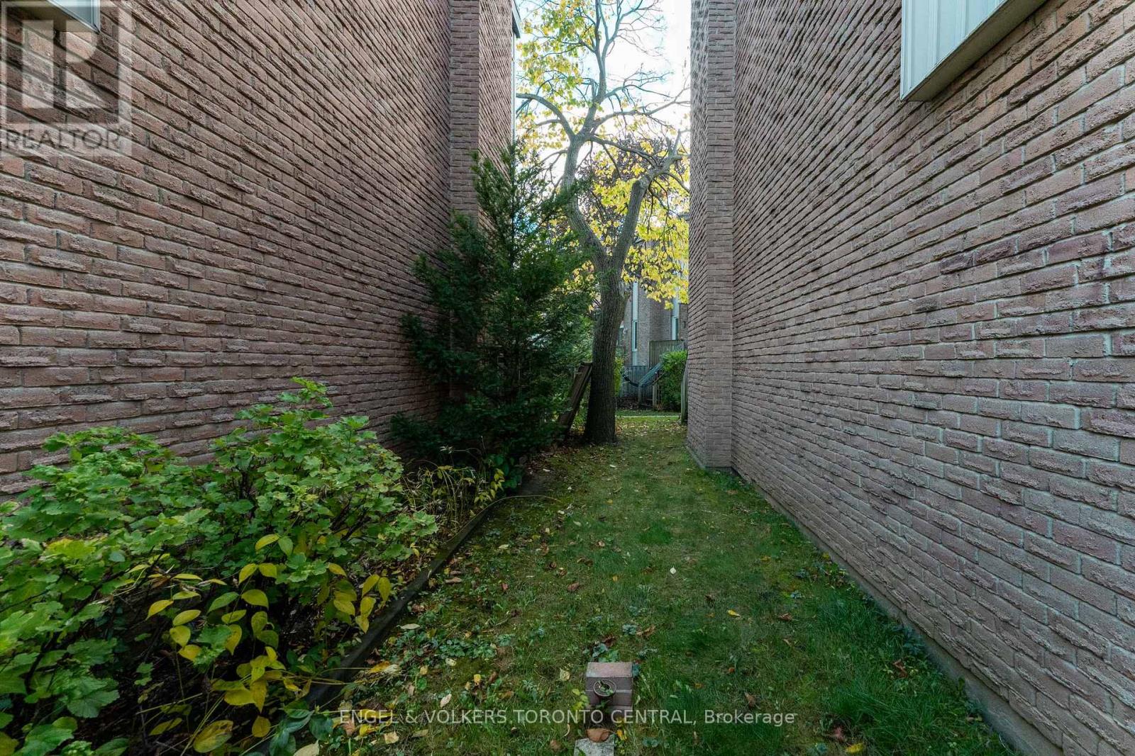 51 - 15 Guildwood Parkway, Toronto, Ontario  M1E 4Y8 - Photo 39 - E12484782