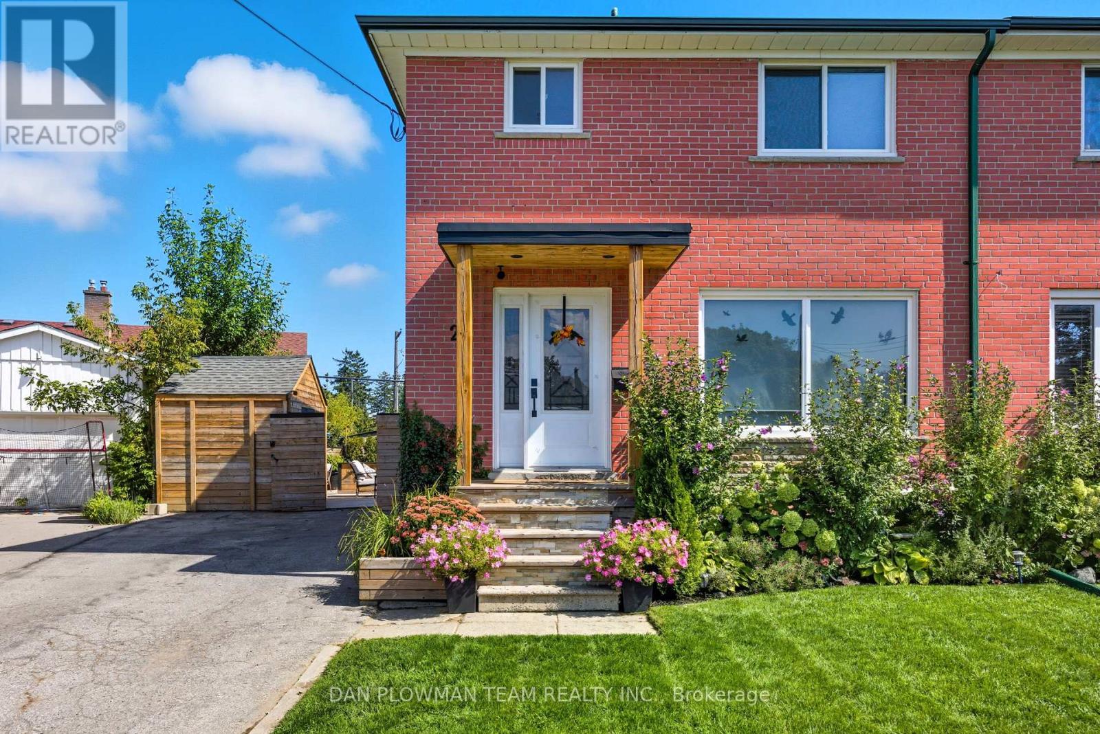 22 ATHENIA COURT, Toronto, Ontario