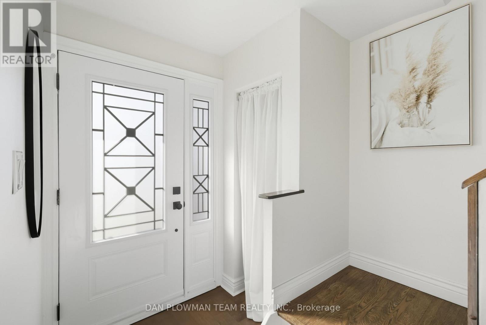 22 Athenia Court, Toronto, Ontario  M1E 2C1 - Photo 5 - E12484783
